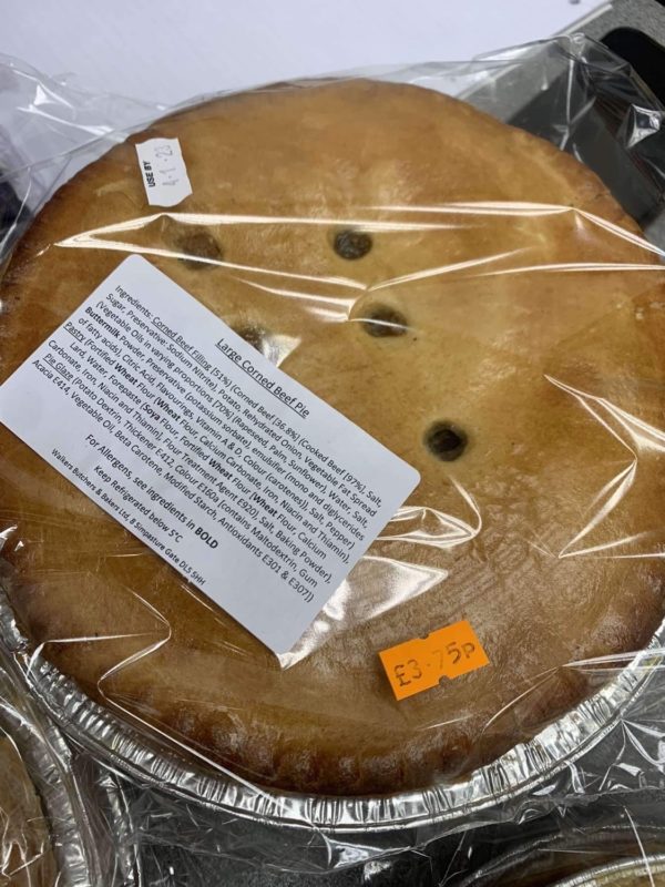 Walkers Large Corned Beef Pie